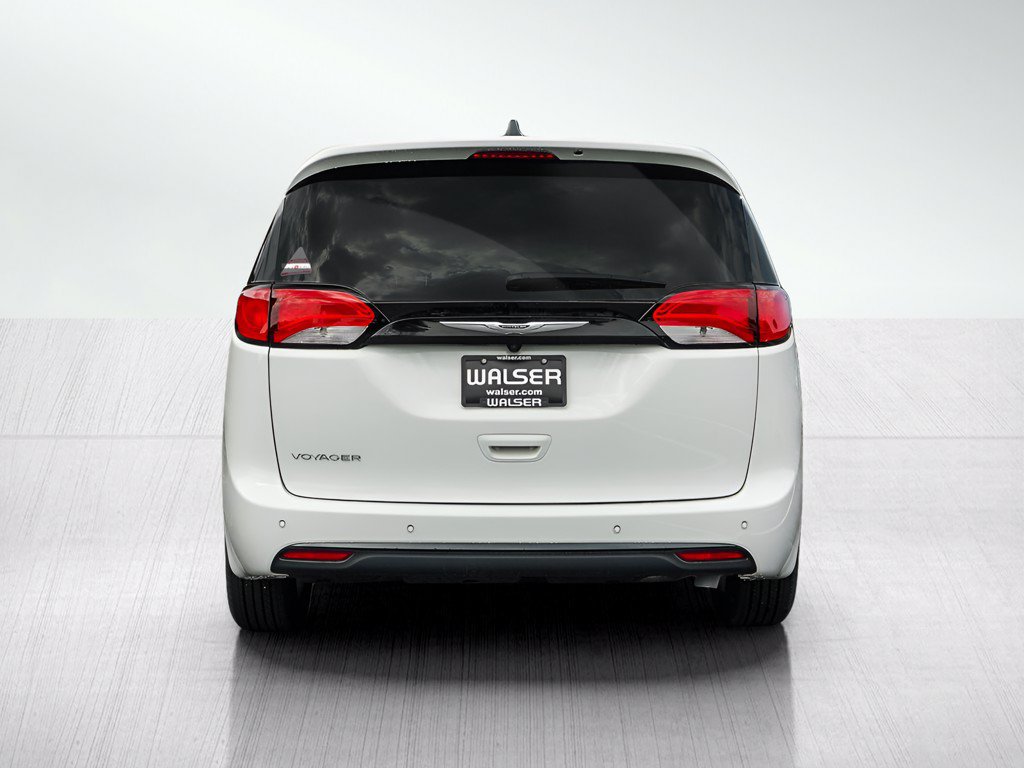 New 2026 Chrysler Voyager LX FWD image 5