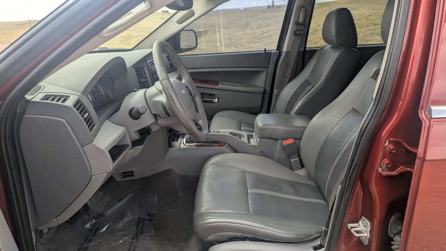Used 2007 Jeep Grand Cherokee Limited AWD/4WD image 14