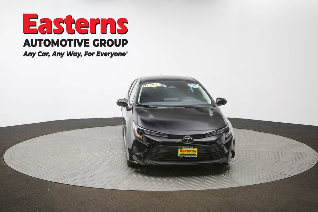 Used 2025 Toyota Corolla LE image 52
