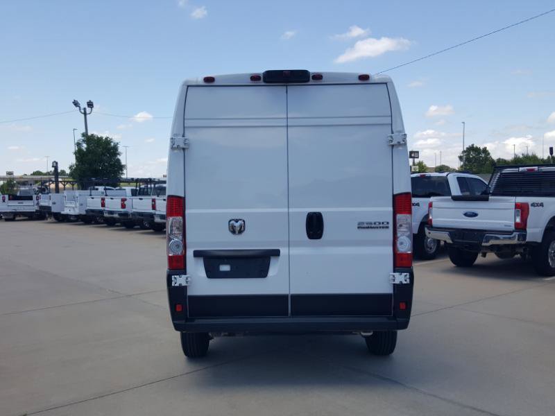 Used 2024 RAM ProMaster 2500 w/ Convenience Group FWD image 8