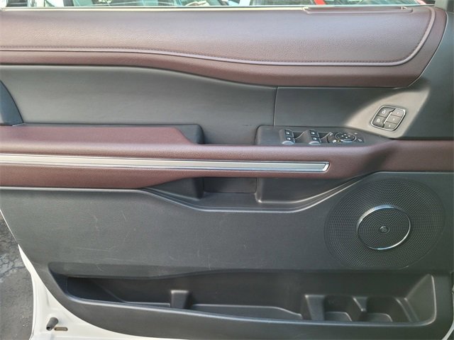 Used 2024 Ford Expedition Max Limited image 13