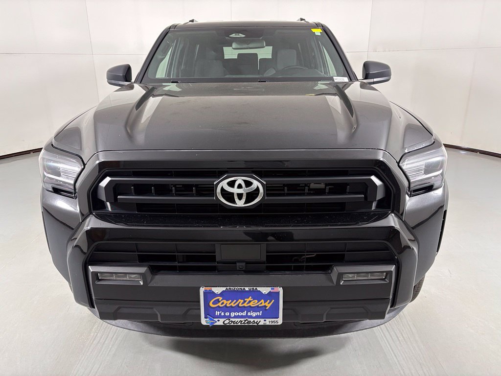 Used 2025 Toyota 4Runner SR5 AWD/4WD image 3