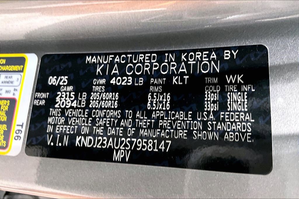 Used 2025 Kia Soul LX FWD image 42