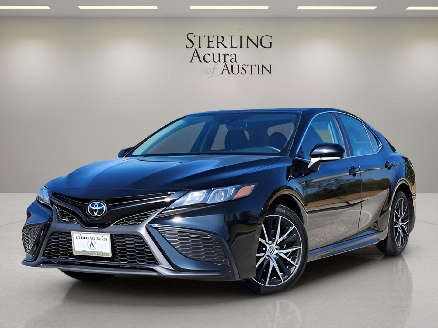 Used 2023 Toyota Camry SE