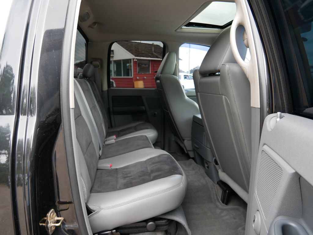 Used 2006 Dodge Ram 1500 Truck 2WD Quad Cab w/ Communication Pkg image 9