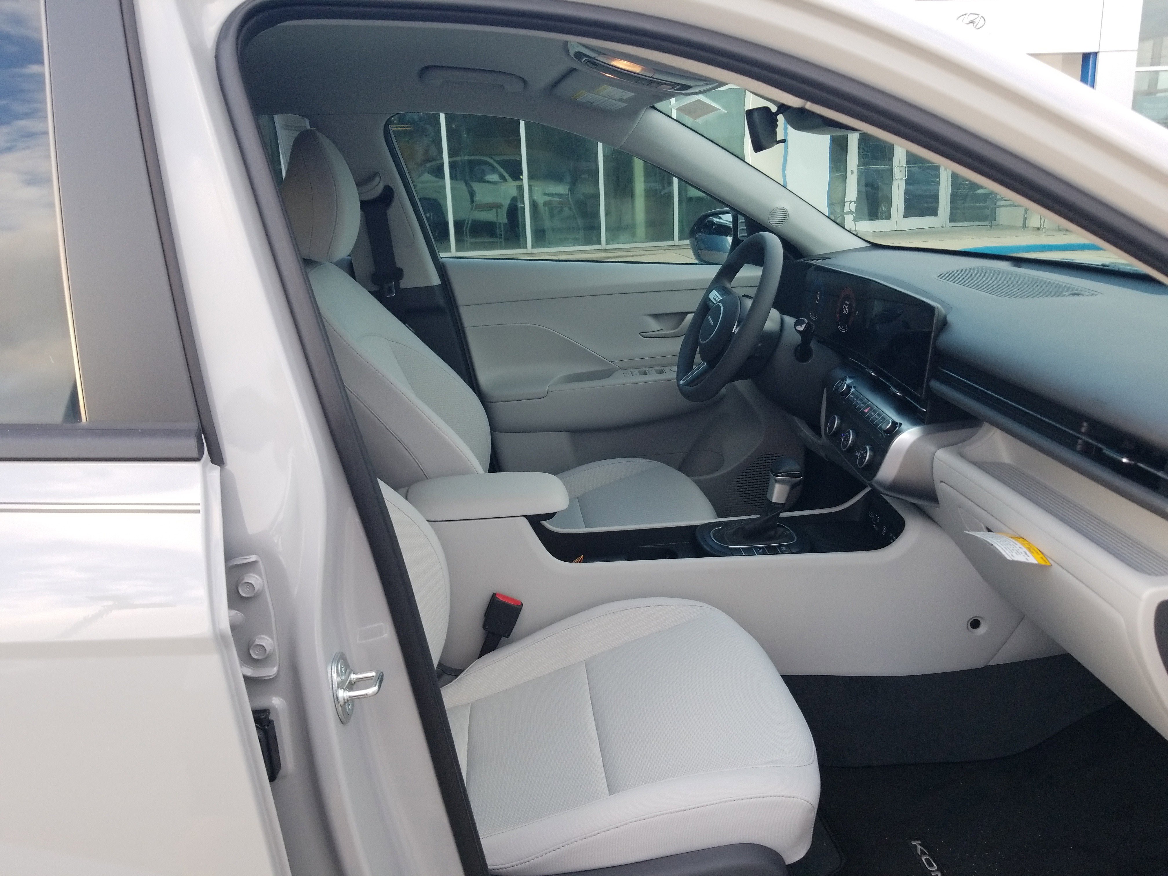 New 2026 Hyundai Kona SE image 17