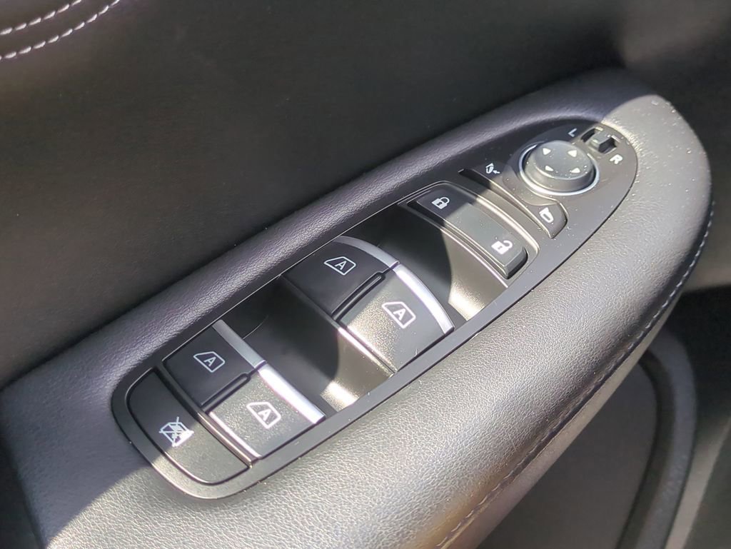 Used 2025 INFINITI QX55 Essential w/ Cargo Package AWD/4WD image 28