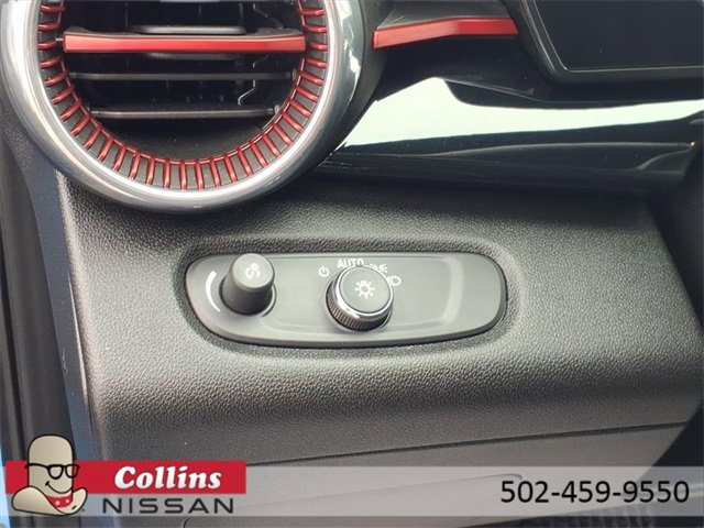 Used 2024 Chevrolet Trax RS image 19