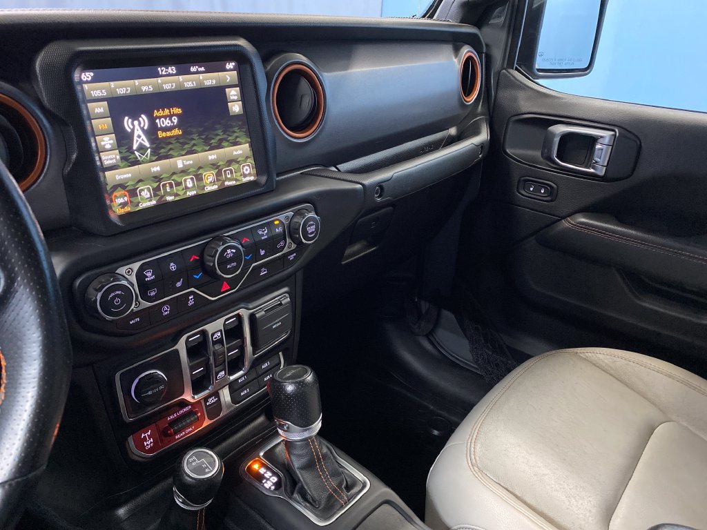 Certified 2023 Jeep Gladiator Mojave w/ Cold Weather Group AWD/4WD image 15