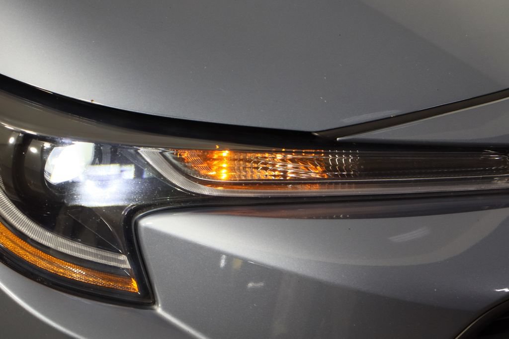 Used 2024 Toyota Corolla LE FWD image 39