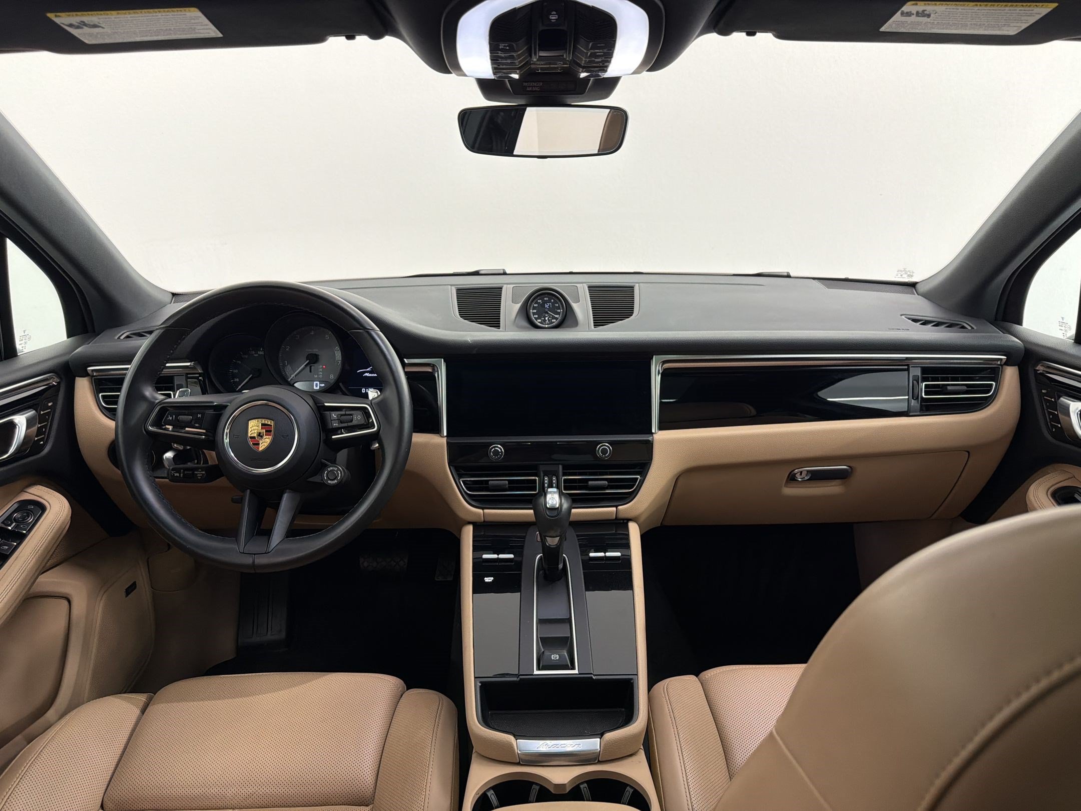 Certified 2023 Porsche Macan S AWD/4WD image 16