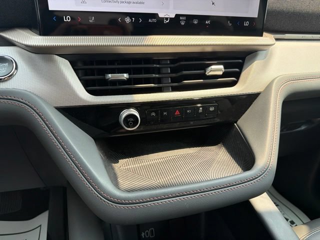 New 2026 Ford Explorer Active w/ Active Comfort Package AWD/4WD image 33