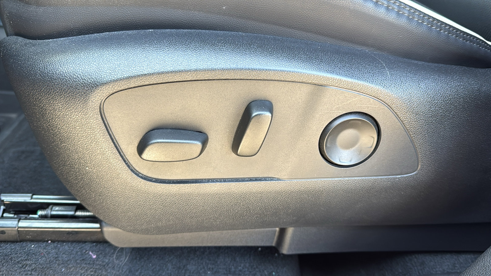 Certified 2024 GMC Acadia Denali w/ Super Cruise Package image 14