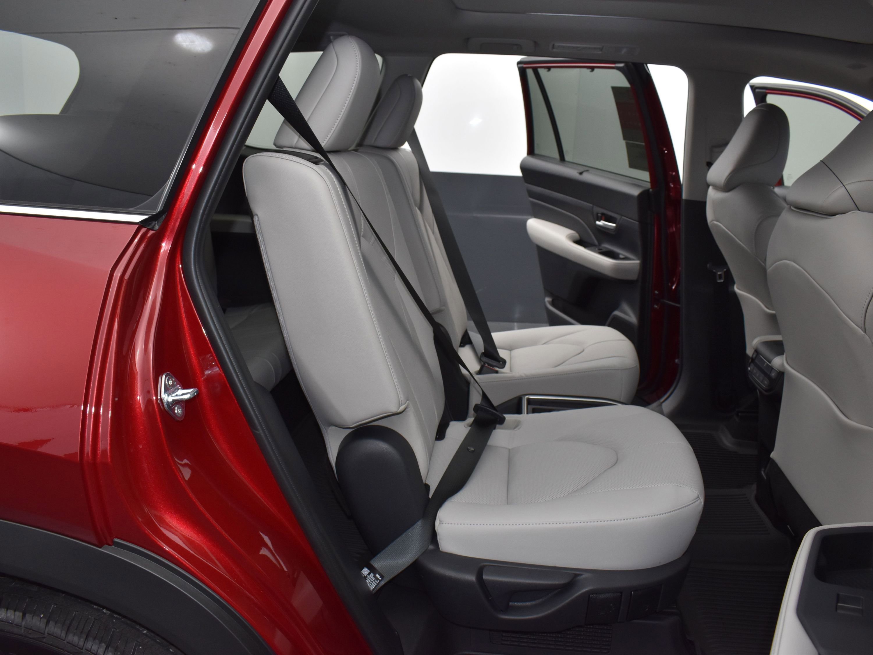 Used 2026 Toyota Grand Highlander Limited image 25