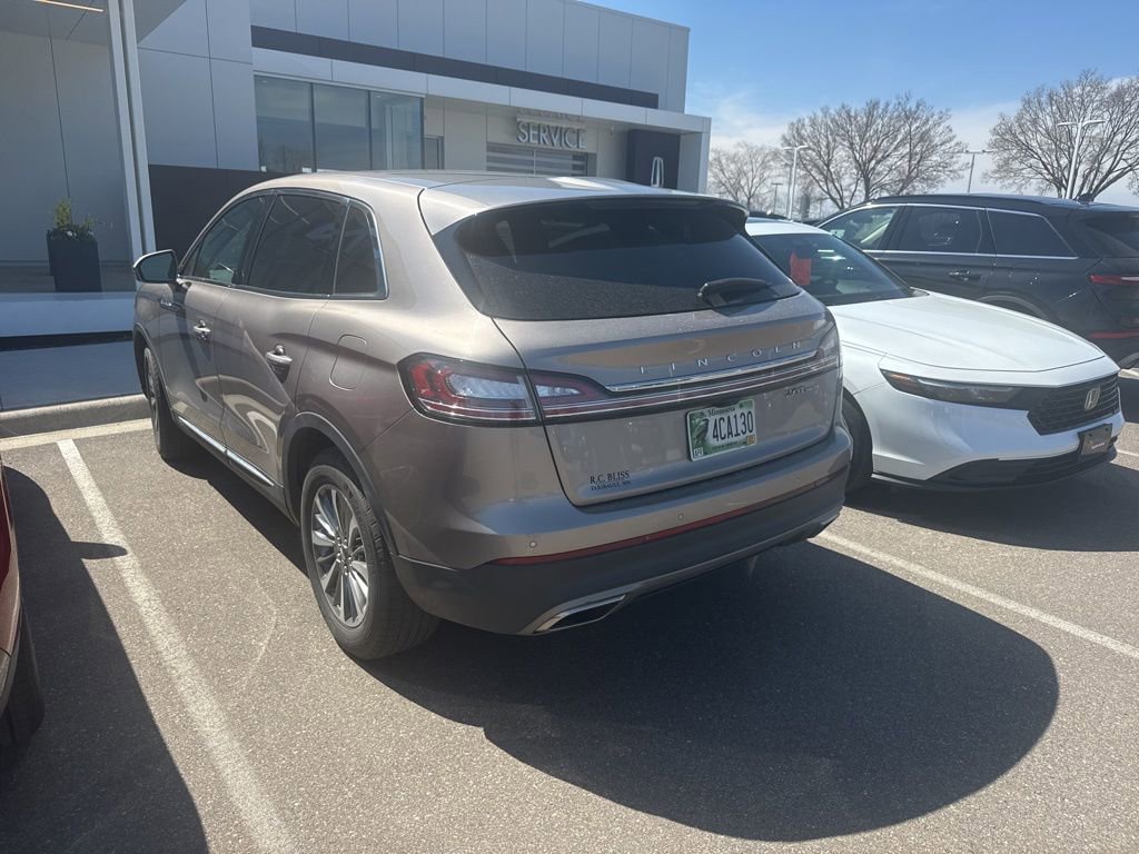 Used 2020 Lincoln Nautilus Premier w/ Equipment Group 101A image 5