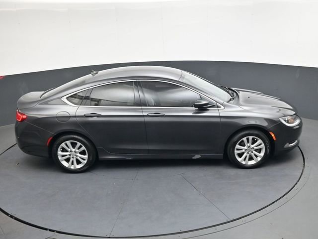 Used 2017 Chrysler 200 Limited Platinum image 22