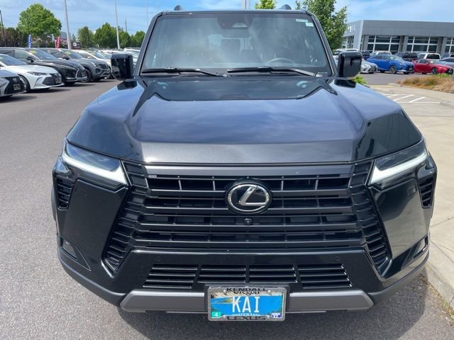 Used 2024 Lexus GX 550 AWD/4WD image 9