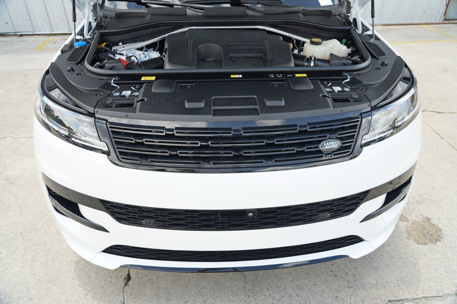 Used 2024 Land Rover Range Rover Sport Autobiography image 7