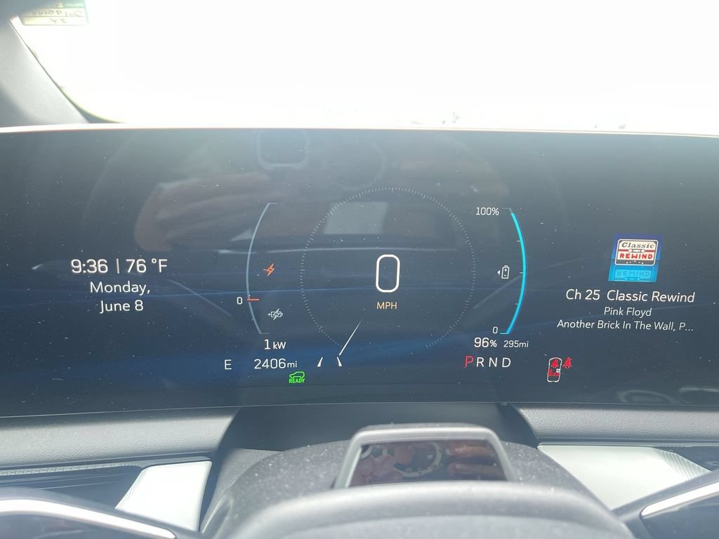 Certified 2025 Cadillac Optiq Sport 1 AWD/4WD image 23