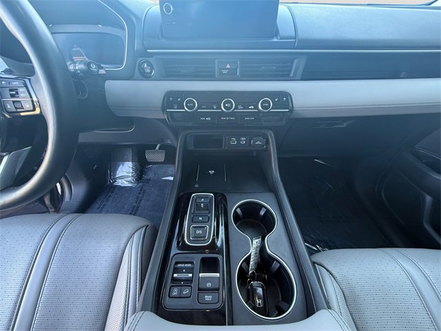 Used 2023 Honda Pilot Elite image 11