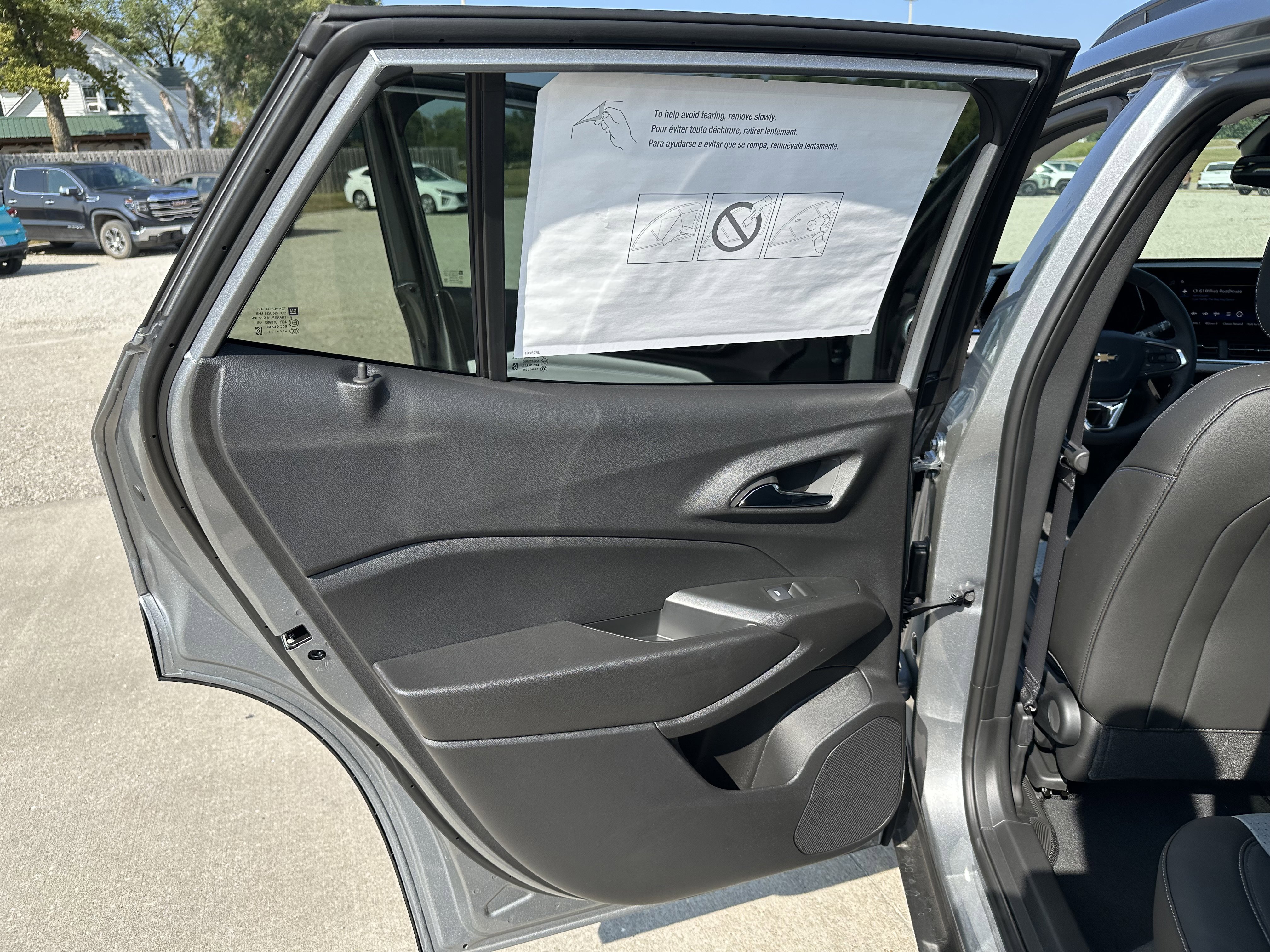 New 2025 Chevrolet Trax LT w/ Driver Confidence Package image 19