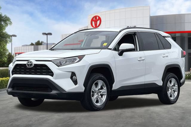 Used 2021 Toyota RAV4 XLE FWD image 11