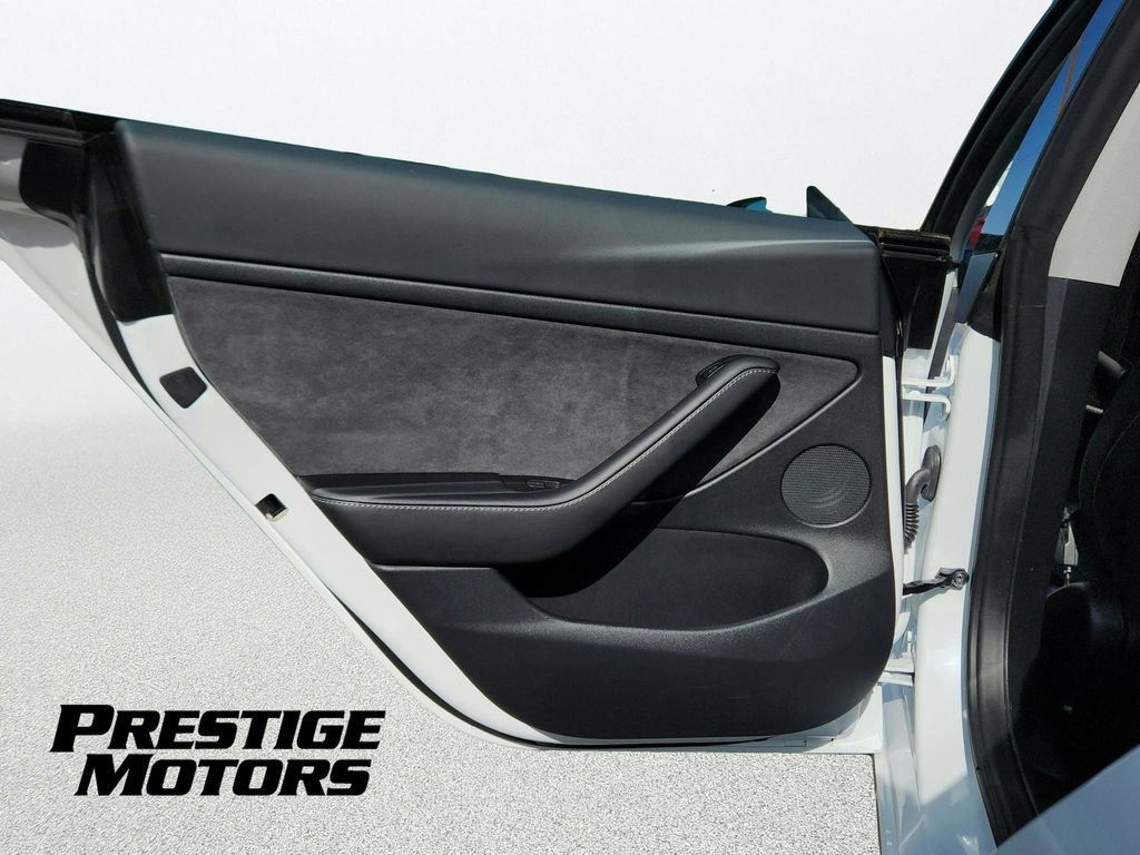 Used 2022 Tesla Model 3 Long Range AWD/4WD image 22