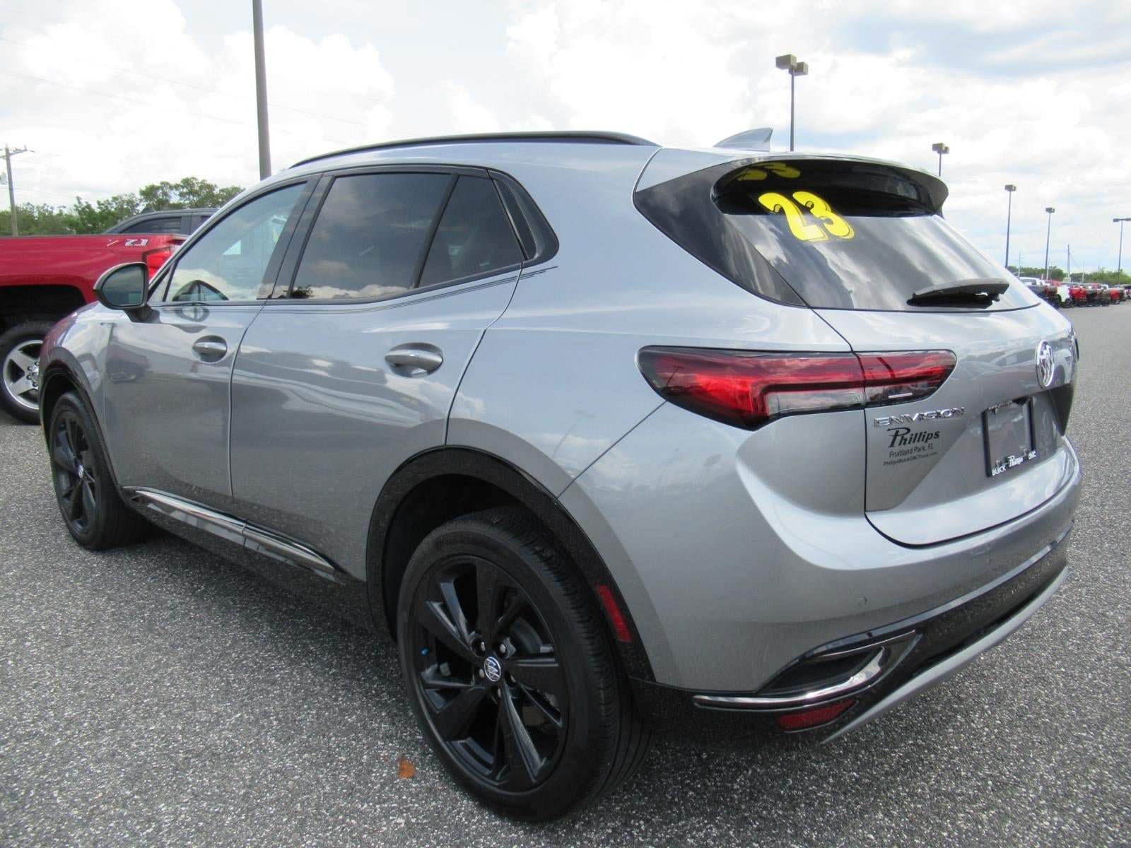 Used 2023 Buick Envision Essence w/ Sport Touring Package FWD image 5