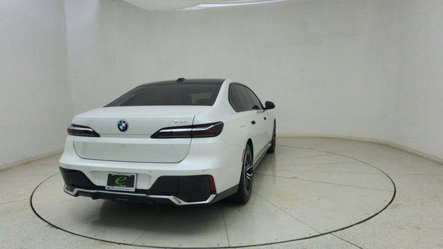 Used 2025 BMW 740i image 68