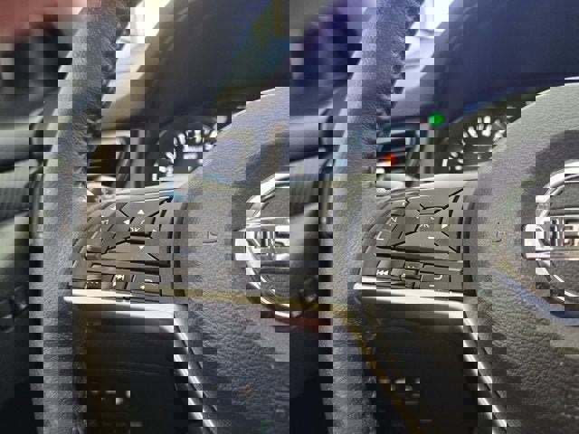 Used 2019 Nissan Rogue SL w/ Premium Package image 29