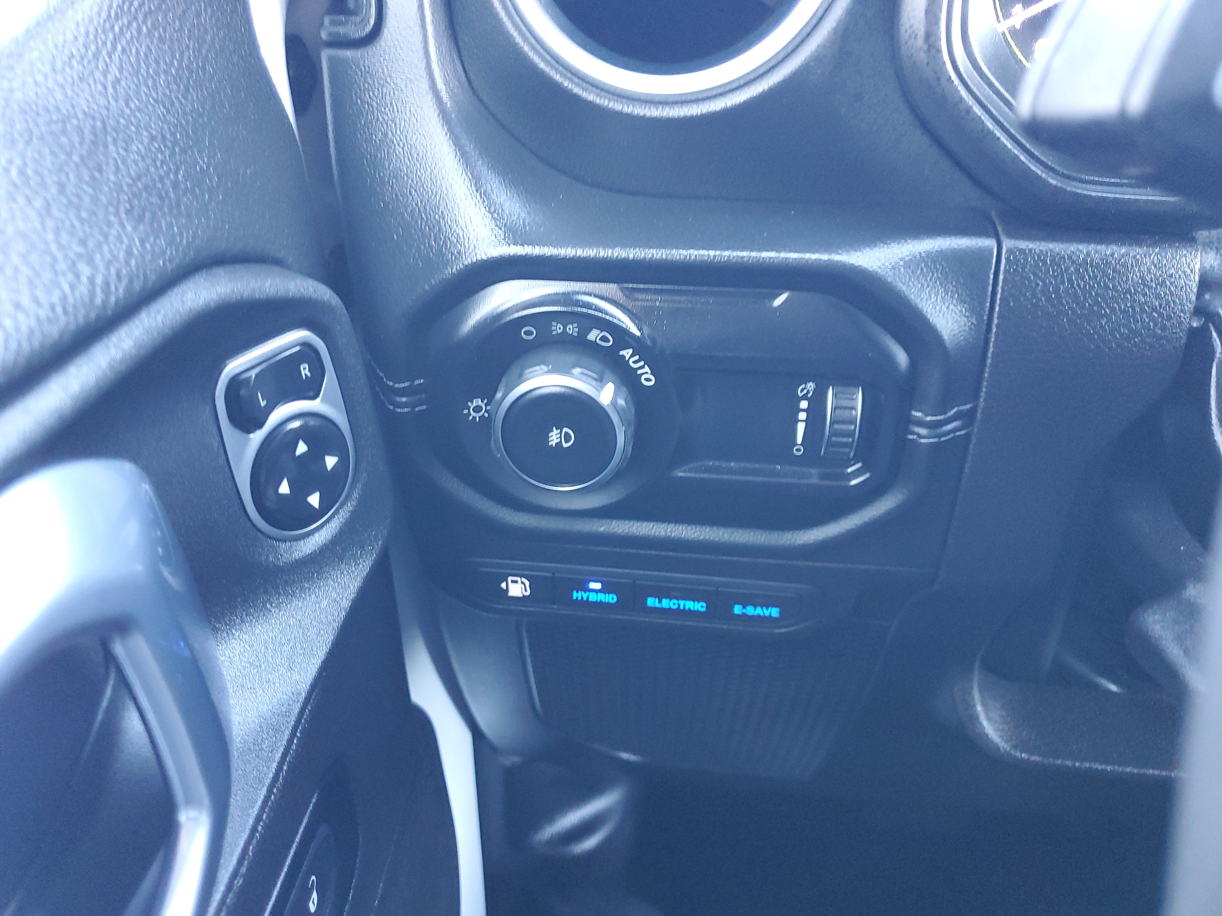 Used 2024 Jeep Wrangler High Altitude image 12