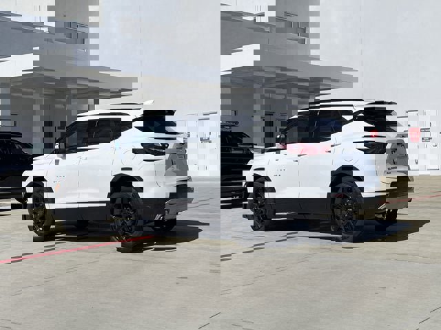 Used 2022 Chevrolet Blazer LT w/ Sound & Technology Package image 4