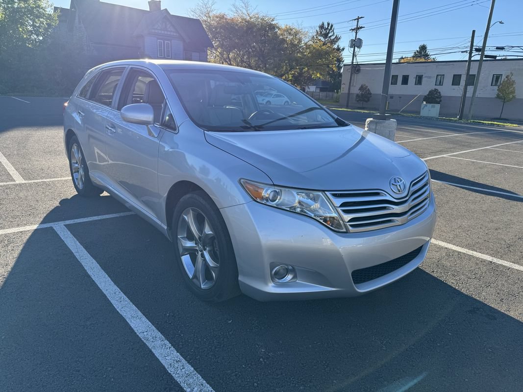 Used 2010 Toyota Venza AWD w/ Comfort Pkg image 9