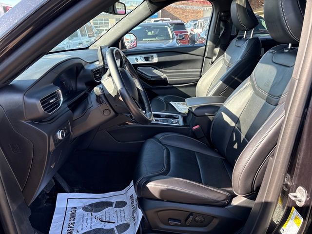 Used 2021 Ford Explorer ST w/ ST Street Pack image 8