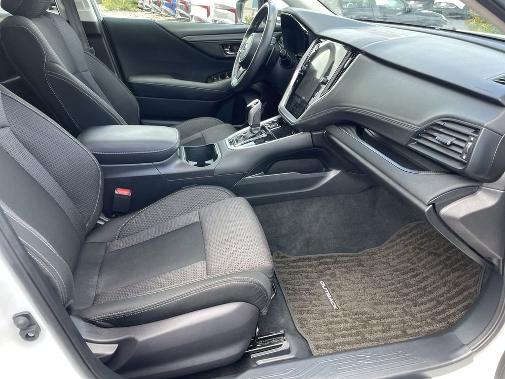 Used 2024 Subaru Outback Premium AWD/4WD image 34