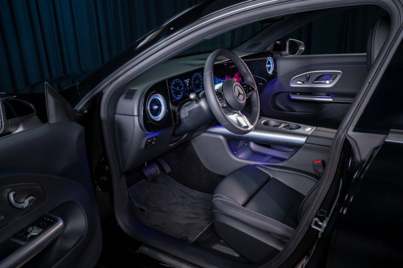 New 2026 Mercedes-Benz CLA 350 image 13