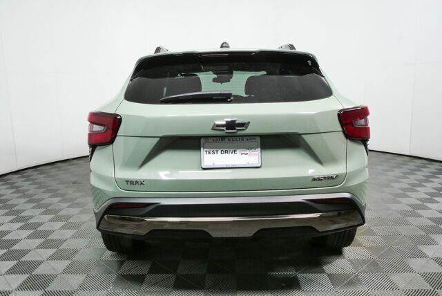 Certified 2025 Chevrolet Trax ACTIV w/ Sunroof Package FWD image 28