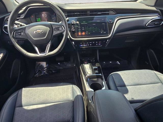 Used 2023 Chevrolet Bolt EUV Premier w/ Sun & Sound Package FWD image 16