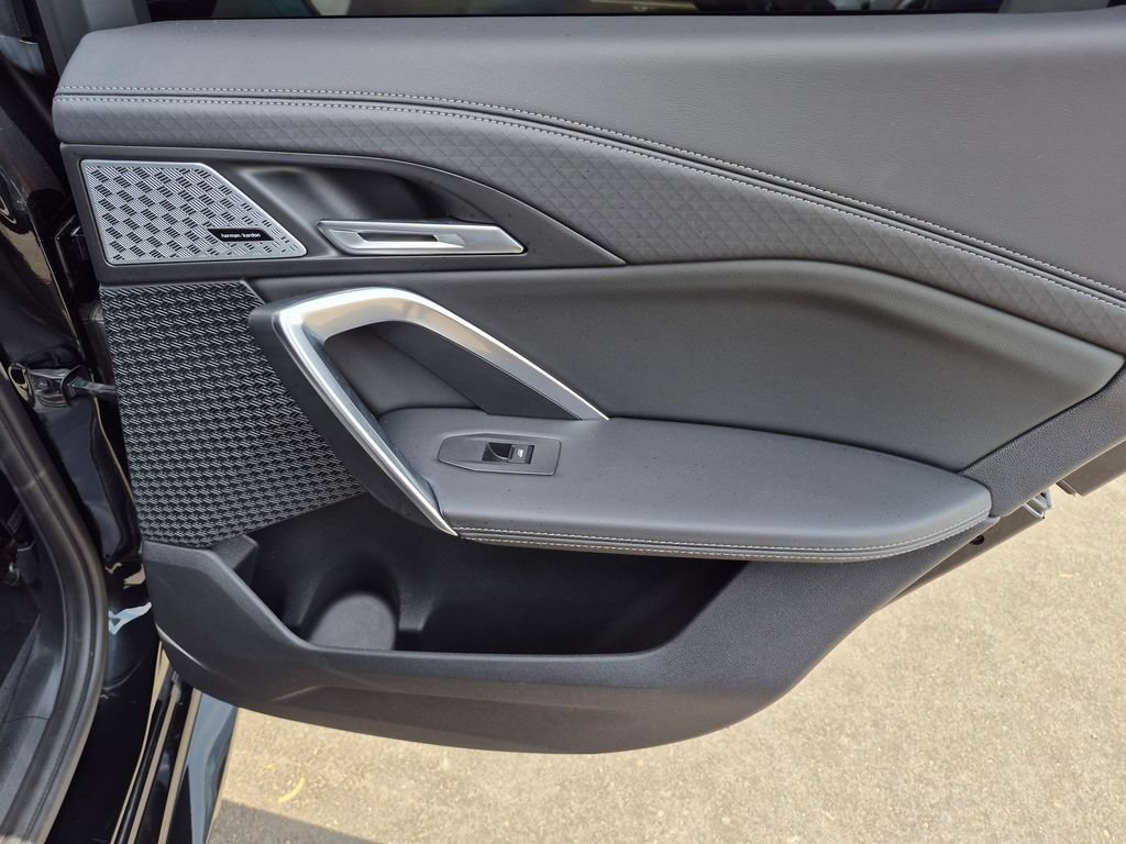 Used 2024 BMW X2 M35i AWD/4WD image 19