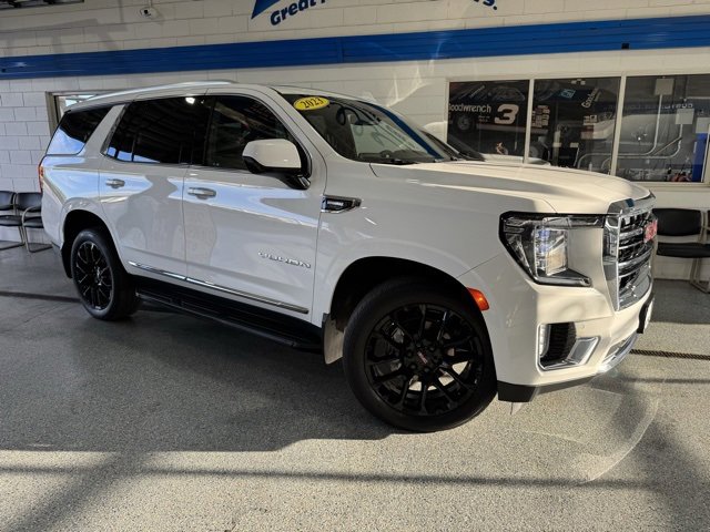 Used 2023 GMC Yukon SLT image 2
