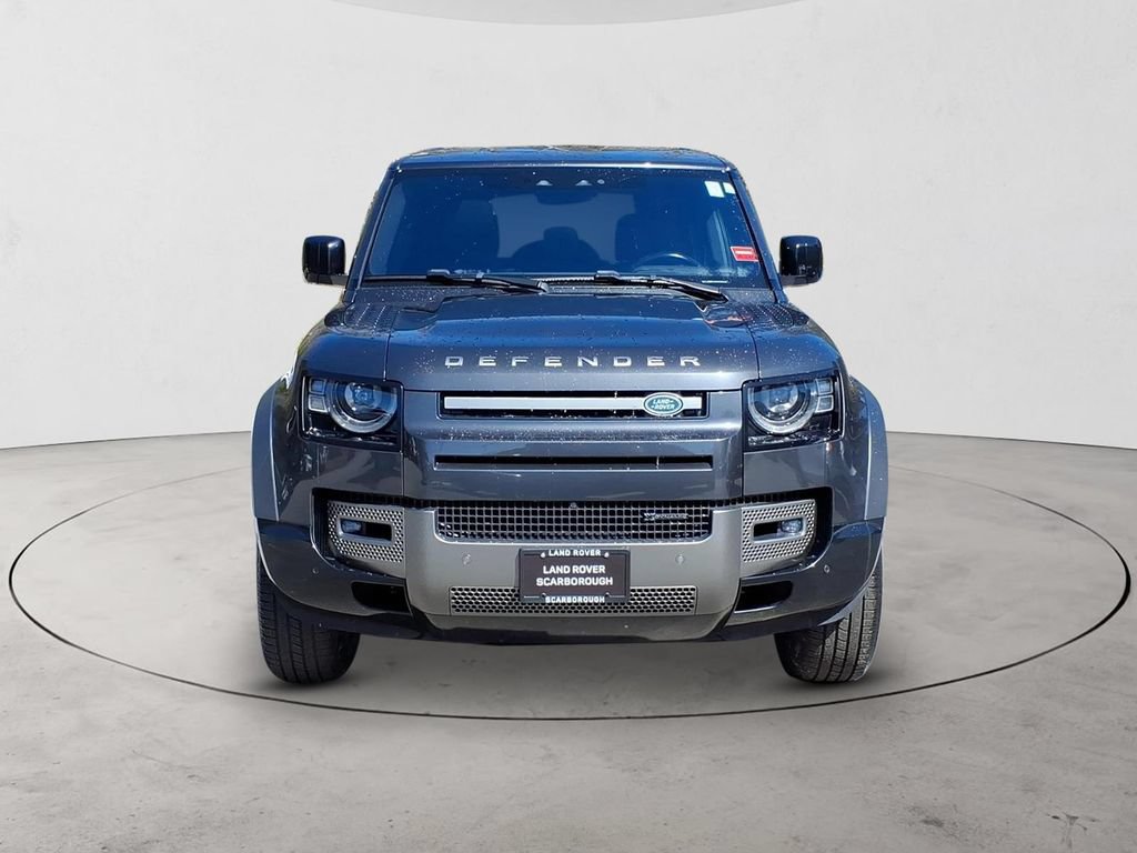Used 2022 Land Rover Defender 110 X-Dynamic SE AWD/4WD image 2
