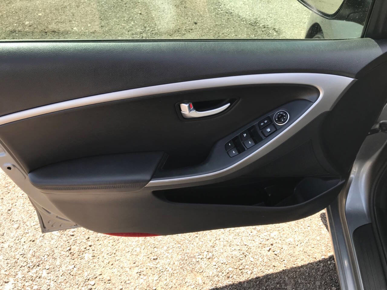 Used 2016 Hyundai Elantra GT w/ Option Group 03 image 5