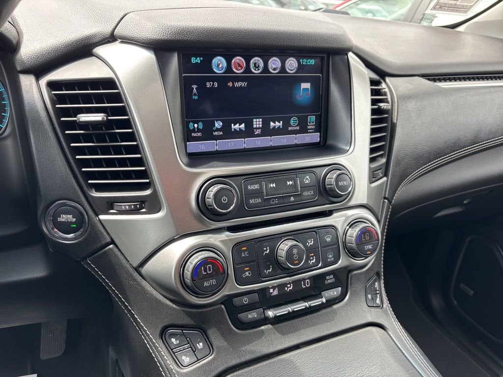 Used 2018 Chevrolet Suburban Premier AWD/4WD image 35