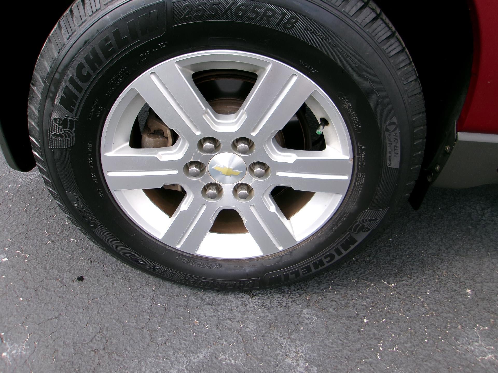 Used 2009 Chevrolet Traverse LT FWD image 6