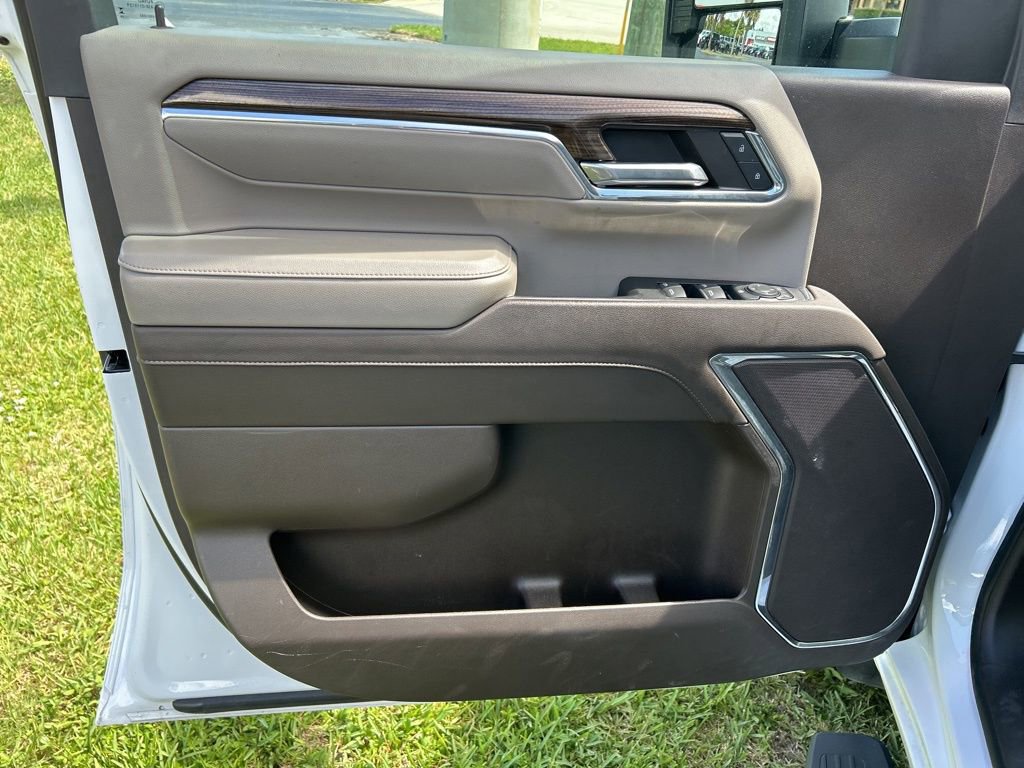 Used 2024 Chevrolet Silverado 2500 LT image 11