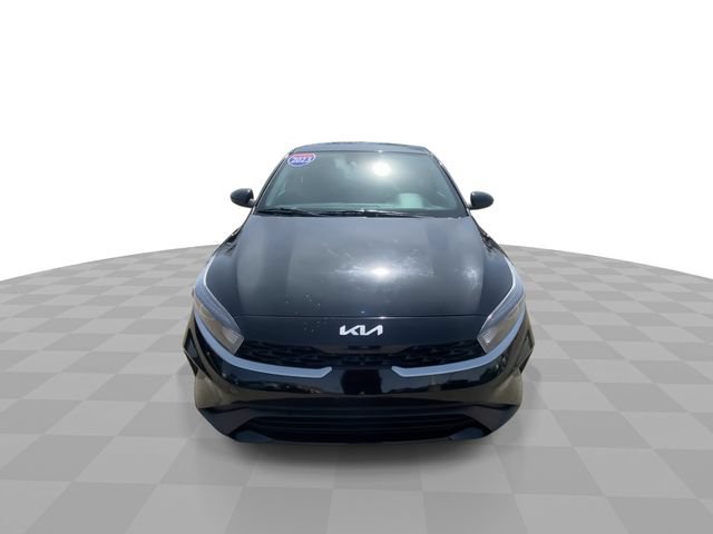 Used 2023 Kia Forte LXS FWD image 5