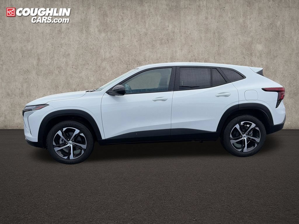 Used 2024 Chevrolet Trax RS w/ Sunroof Package FWD image 5