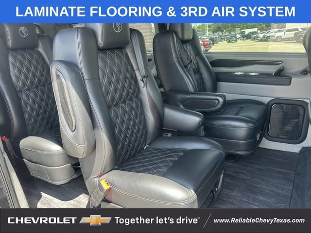 Used 2024 Ford Transit 150 Low Roof AWD image 11