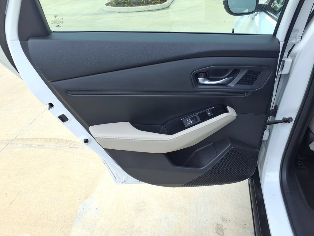 Used 2023 Honda Accord Touring image 14