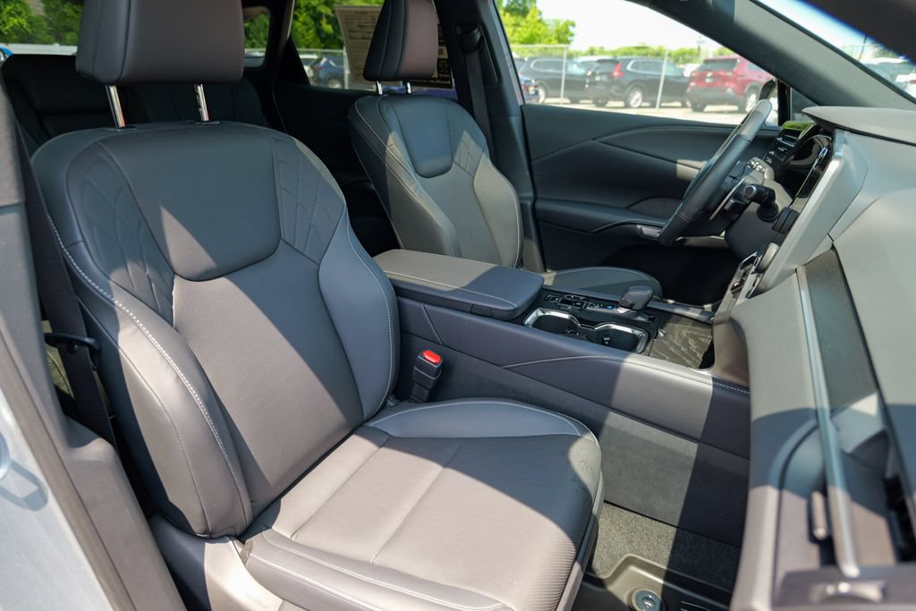 Used 2024 Lexus RX 350h w/ Accessory Package (Z1) AWD/4WD image 36